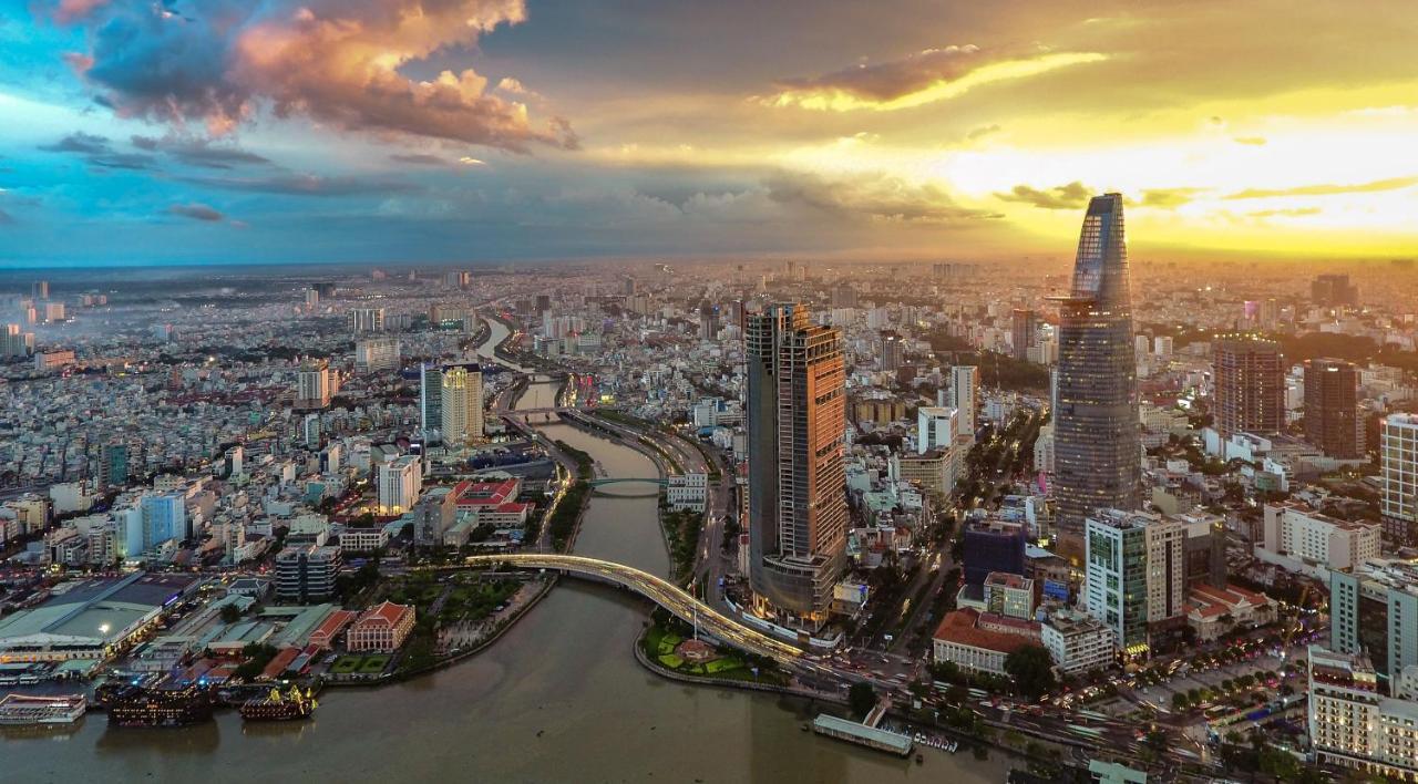Reddoorz Tuan Viet Hotel Dinh Tien Hoang โฮจิมินห์ซิตี้ ภายนอก รูปภาพ